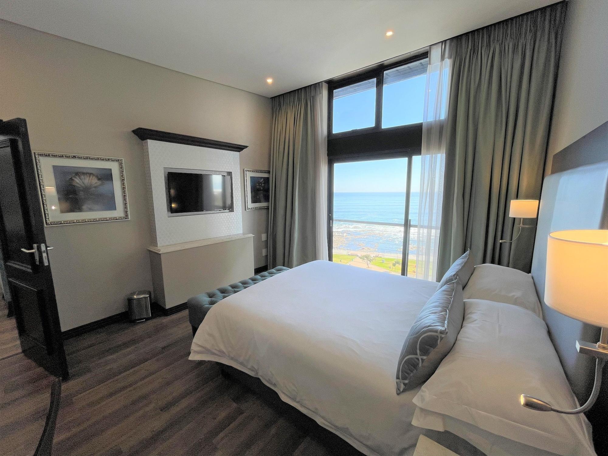 โรงเรียนพรีเมียร์ เคปทาวน์ Hotel ภายนอก รูปภาพ